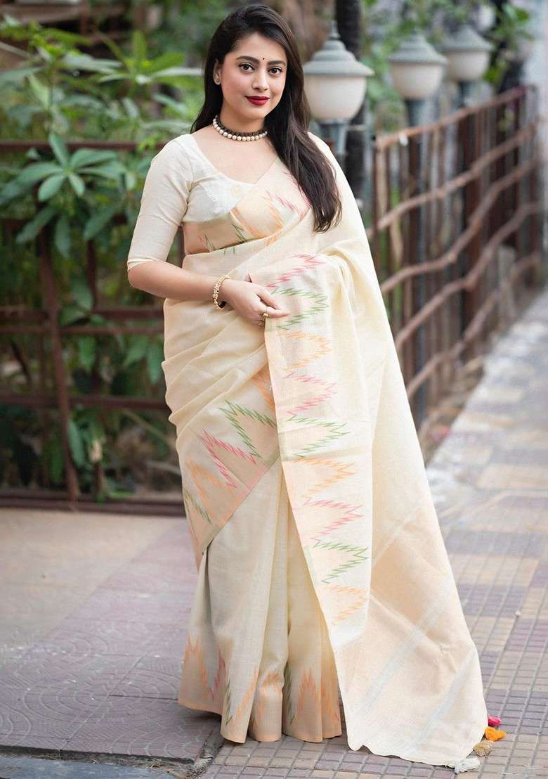 Off White Blended Saree Set with Embroidered for Diwali | Wedding & Festive Wear - Indya