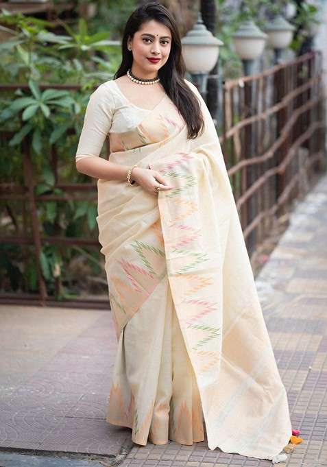 Off White Blended Saree Set with Embroidered for Diwali | Wedding & Festive Wear