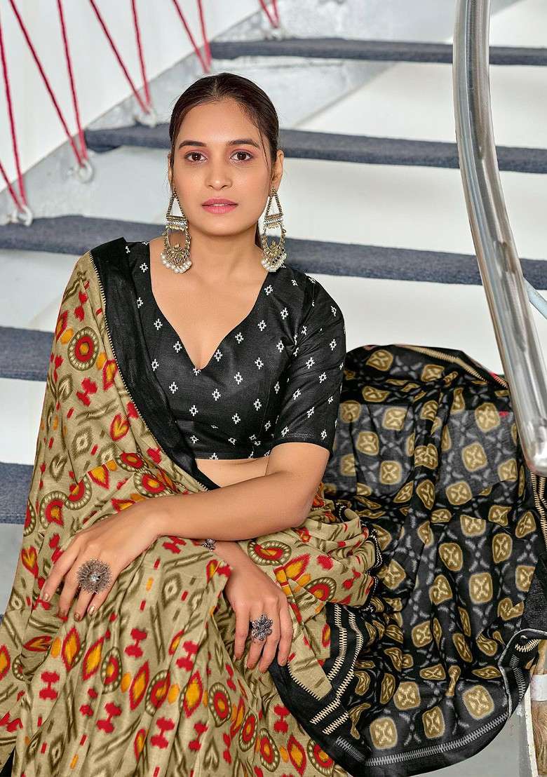 Beige Blended Saree Set with Printed for Diwali | Wedding & Festive Wear - Indya