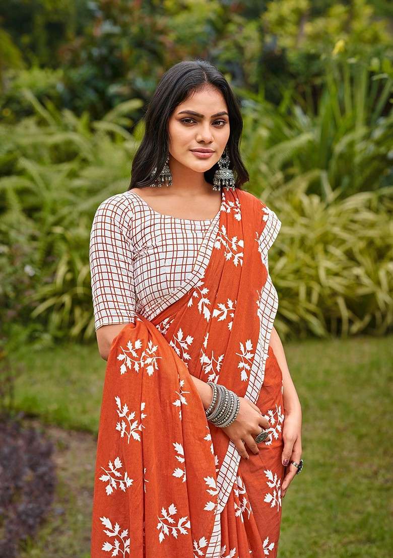 Orange Printed Blended Saree Set for Diwali and Festive Wear - Indya