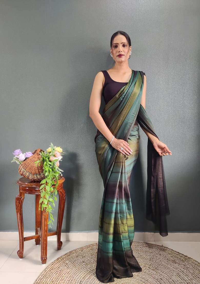 Green Embroidered Blended Saree Set for Diwali and Festive Wear - Indya