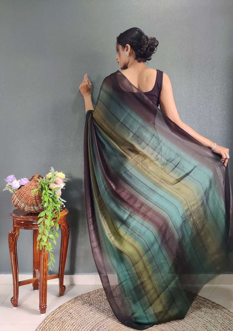 Green Embroidered Blended Saree Set for Diwali and Festive Wear - Indya