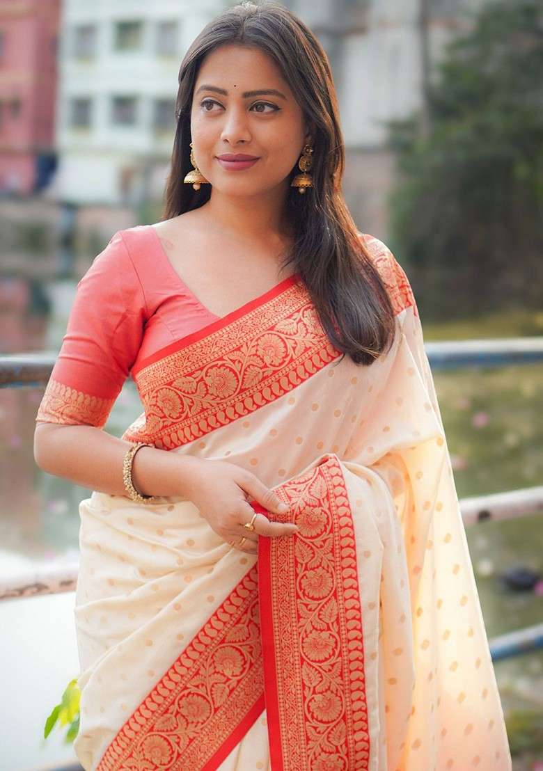 White Zari Blended Saree Set with Printed for Diwali | Wedding & Festive Wear - Indya