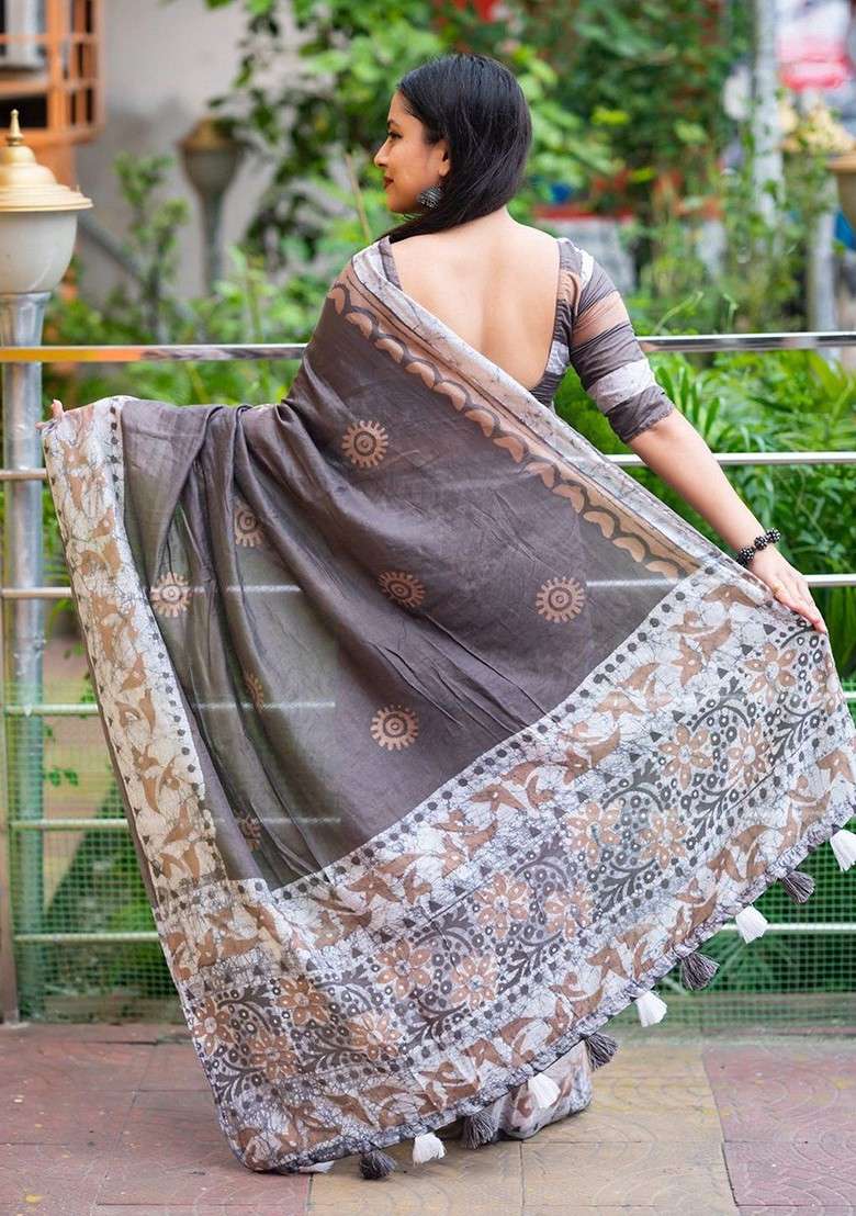 Grey Blended Saree Set with Printed for Diwali | Wedding & Festive Wear - Indya