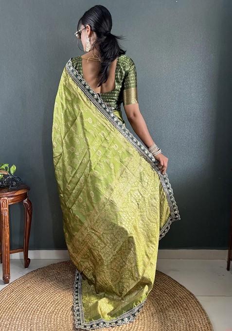 Green Floral Print Blended Saree Set