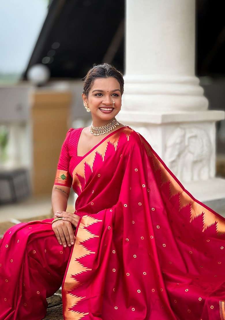 Pink Floral Print Blended Saree Set for Diwali and Festive Wear - Indya