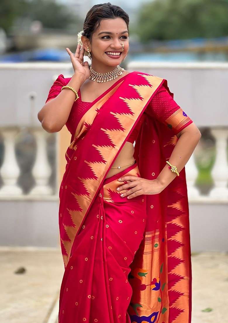 Pink Floral Print Blended Saree Set for Diwali and Festive Wear - Indya