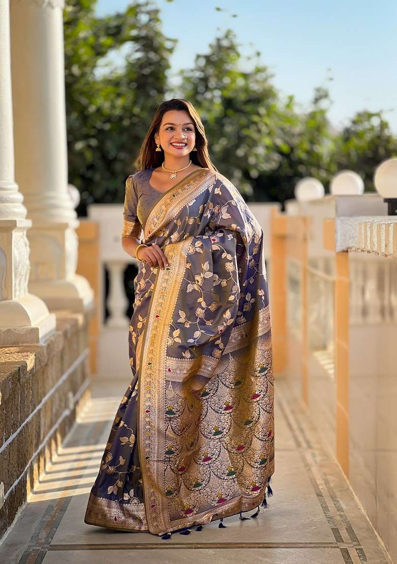 Grey Zari Blended Saree Set with Printed for Diwali | Wedding & Festive Wear - Indya