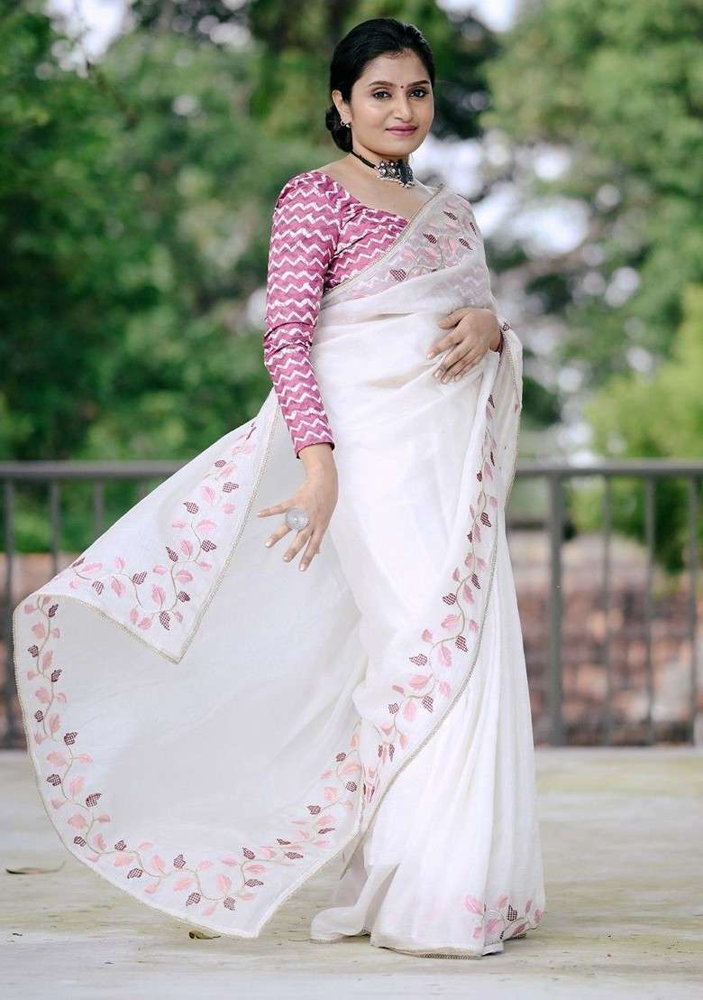 White Blended Saree Set with Embroidered for Diwali | Wedding & Festive Wear - Indya