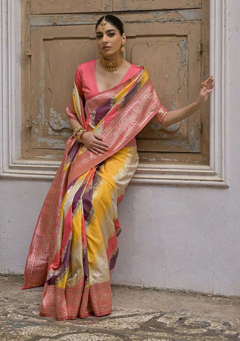 Peach Zari Blended Saree Set with Printed for Diwali | Wedding & Festive Wear - Indya