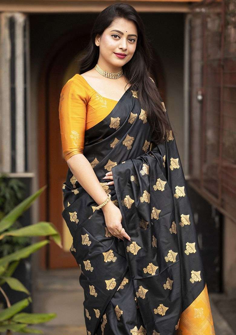 Orange Printed Blended Saree Set for Diwali and Festive Wear - Indya