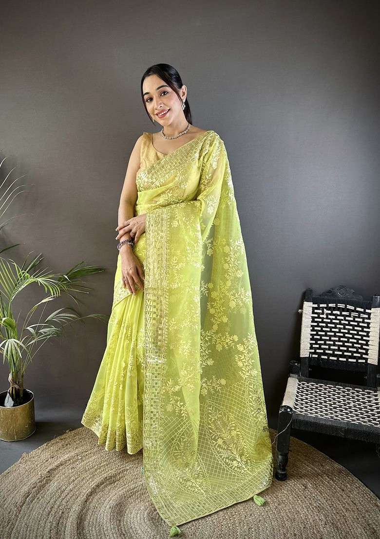 Green Embroidered Blended Saree Set for Diwali and Festive Wear - Indya