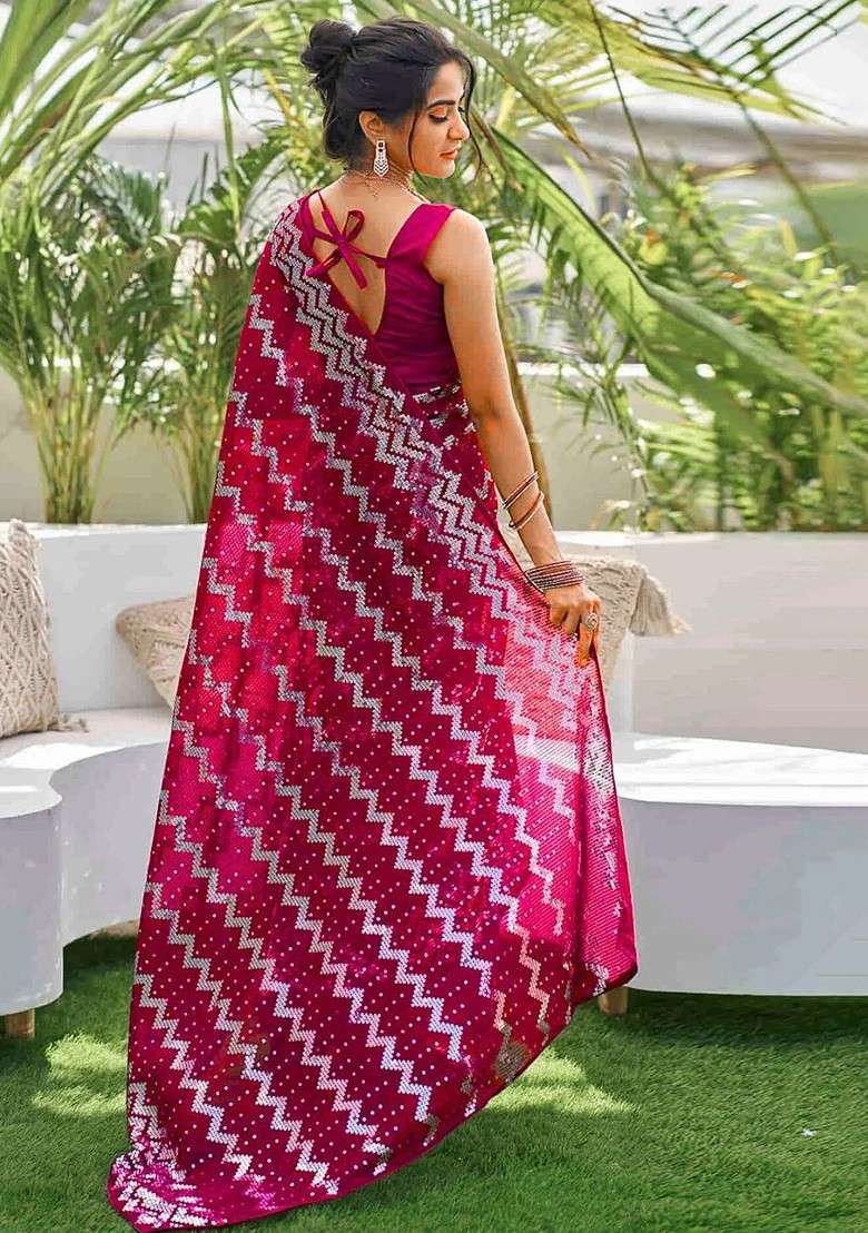 Rose Embellished Blended Saree Set - Indya
