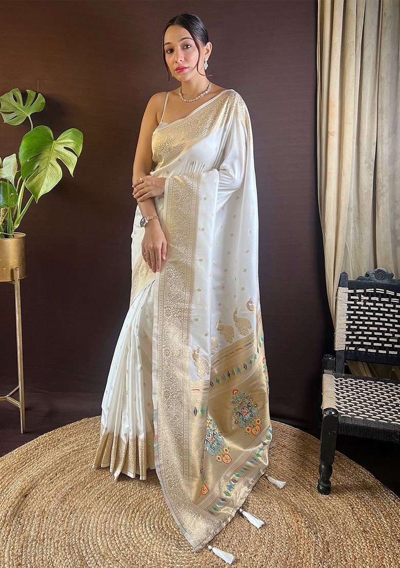 White Blended Saree Set with Embroidered for Diwali | Wedding & Festive Wear - Indya