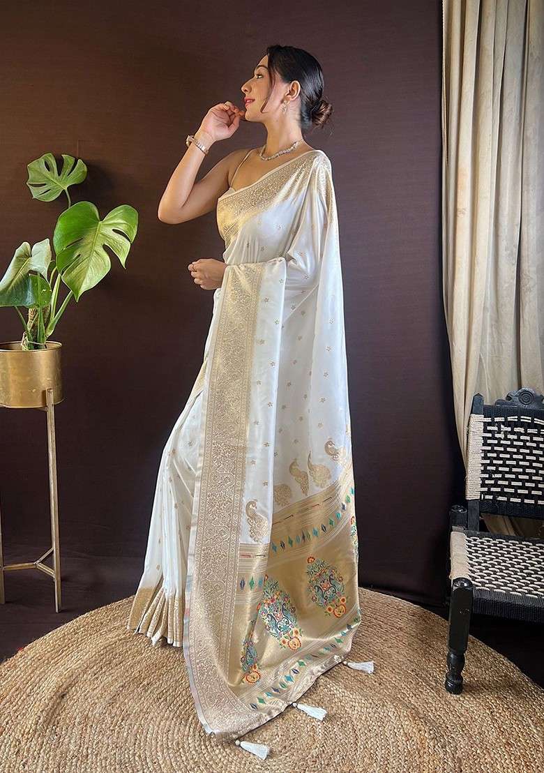 White Blended Saree Set with Embroidered for Diwali | Wedding & Festive Wear - Indya