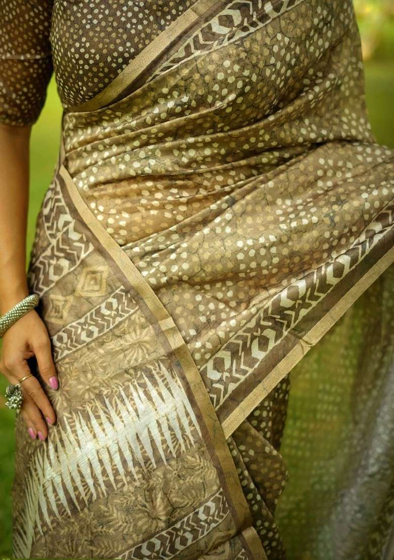 Olive Printed Blended Saree Set for Diwali and Festive Wear - Indya