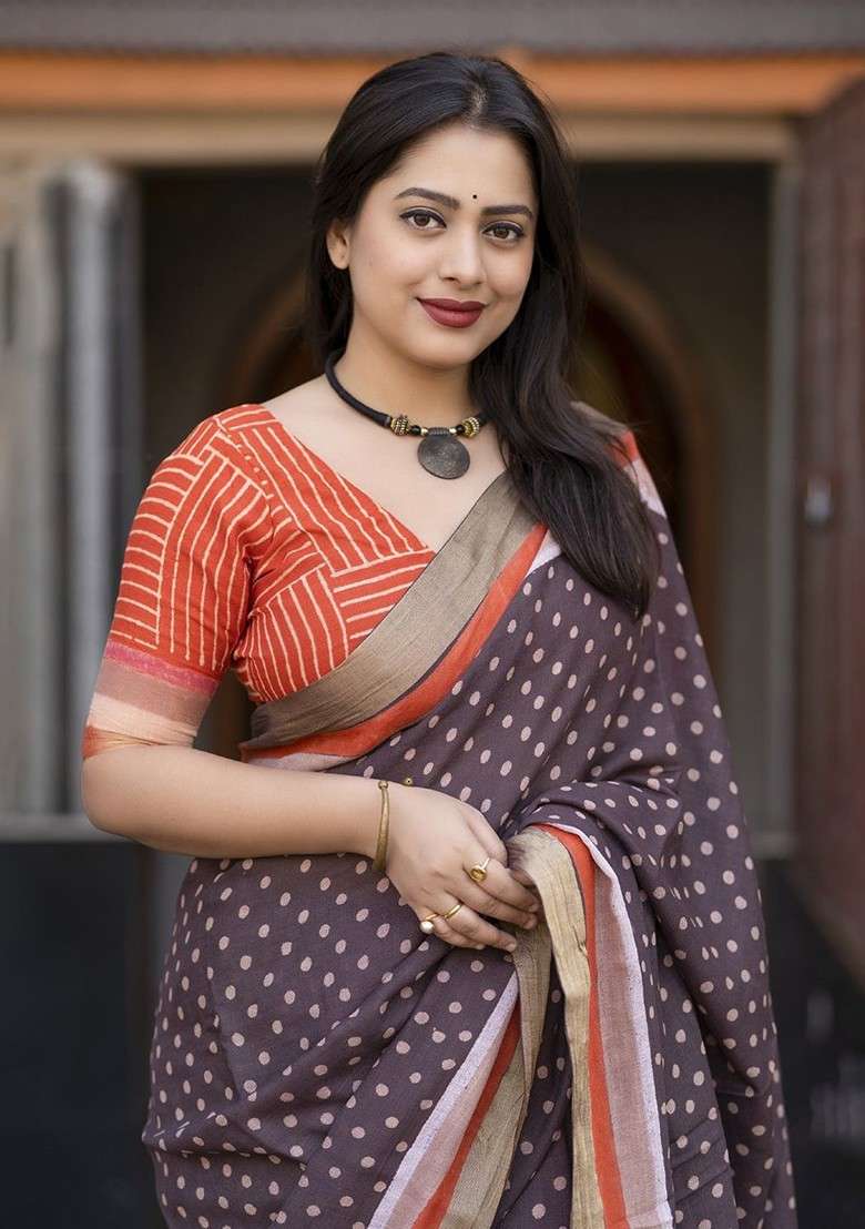 Coffee Brown Blended Saree Set with Printed for Diwali | Wedding & Festive Wear - Indya