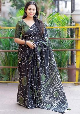 Green Batik Printed Blended Saree Set