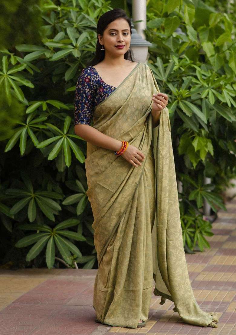 Green Embellished Blended Saree Set for Diwali and Festive Wear - Indya