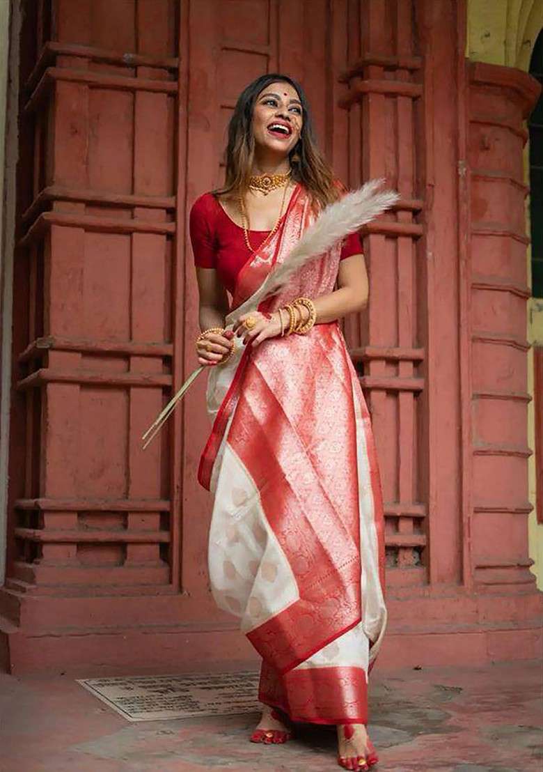 White Blended Saree Set with Embroidered for Diwali | Wedding & Festive Wear - Indya