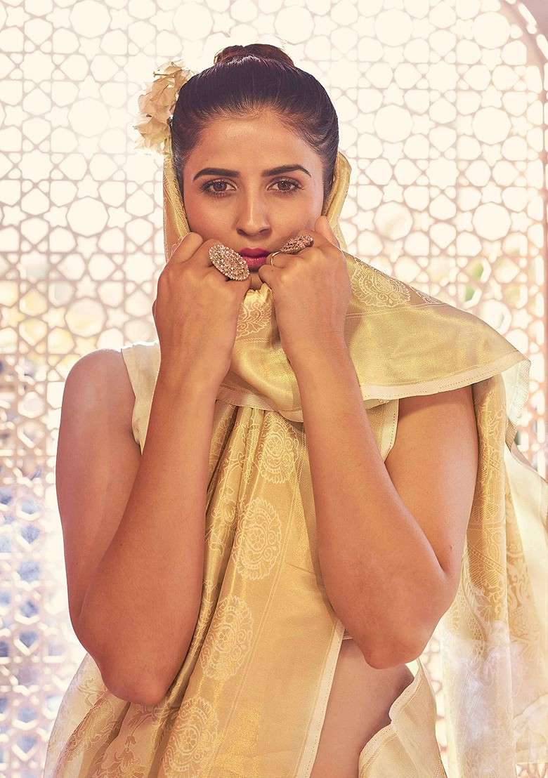 White Blended Saree Set with Embroidered for Diwali | Wedding & Festive Wear - Indya