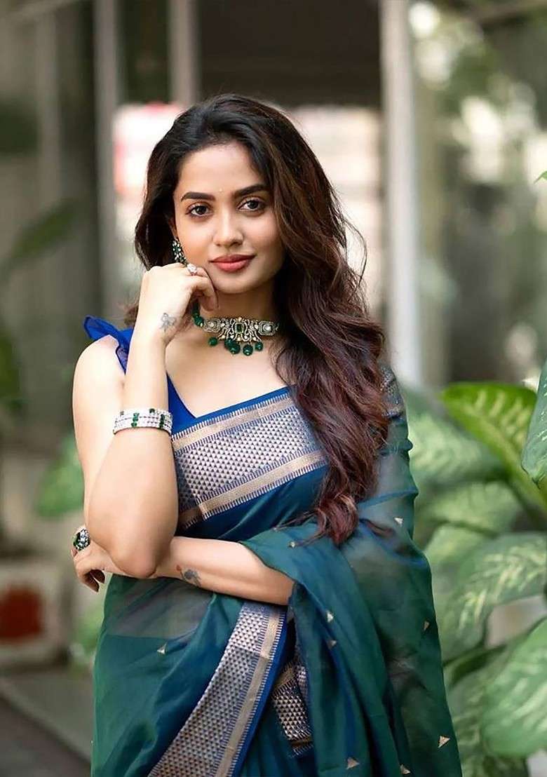 Blue Blended Saree Set with Embroidered for Diwali | Wedding & Festive Wear - Indya