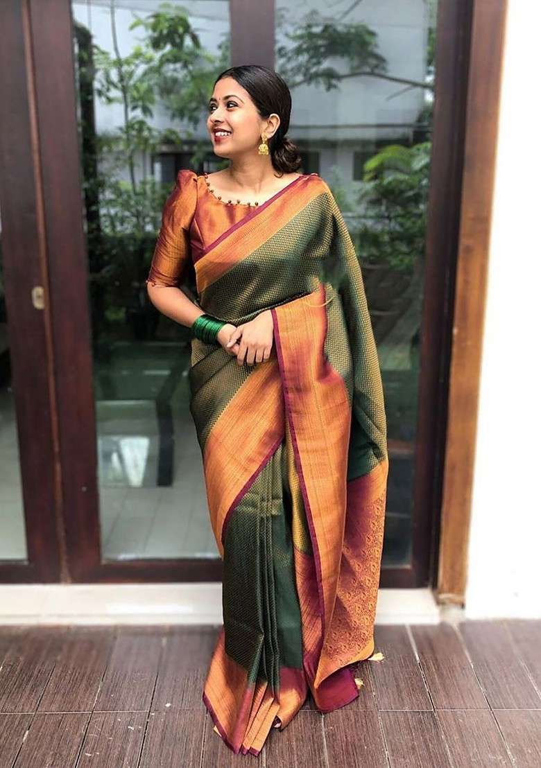 Green Embroidered Blended Saree Set for Diwali and Festive Wear - Indya