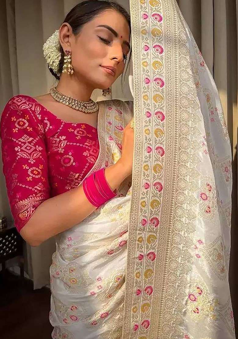 White Blended Saree Set with Embroidered for Diwali | Wedding & Festive Wear - Indya