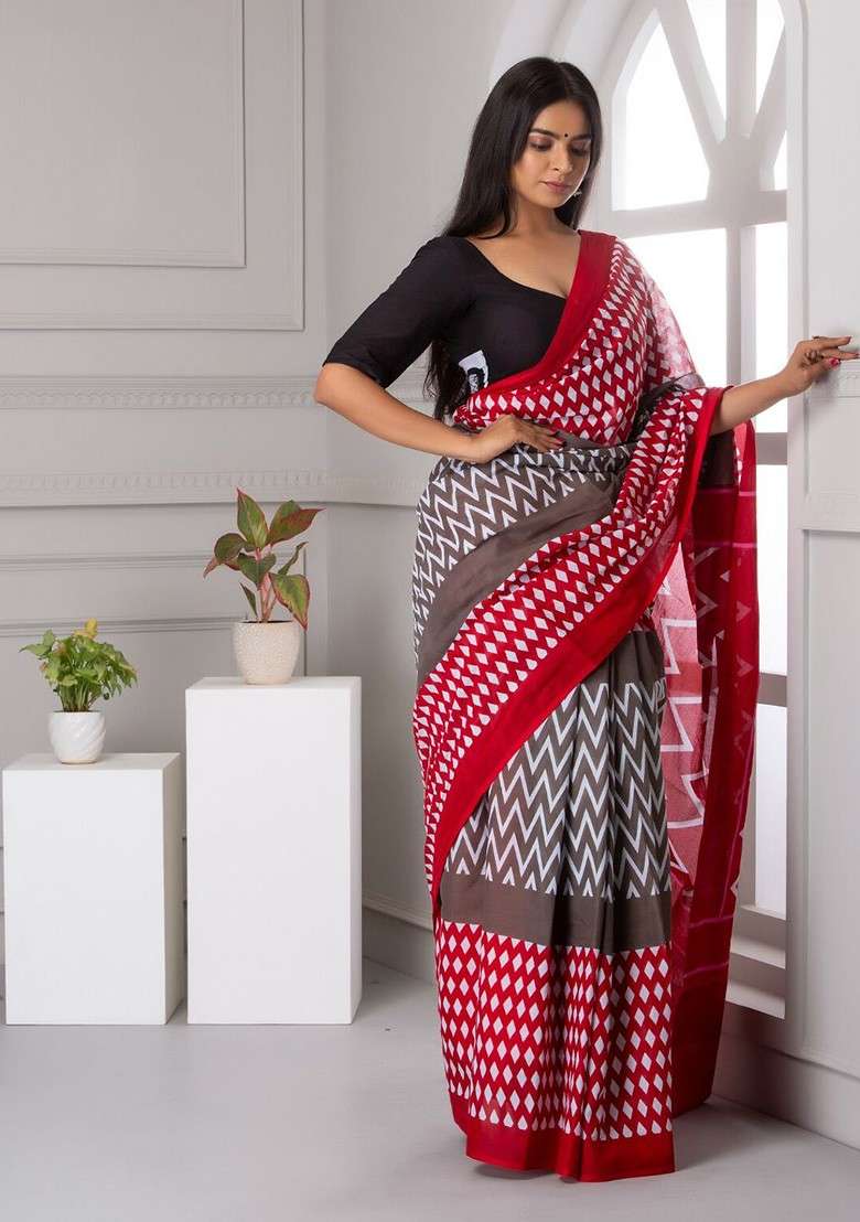 Red Printed Blended Saree Set - Indya