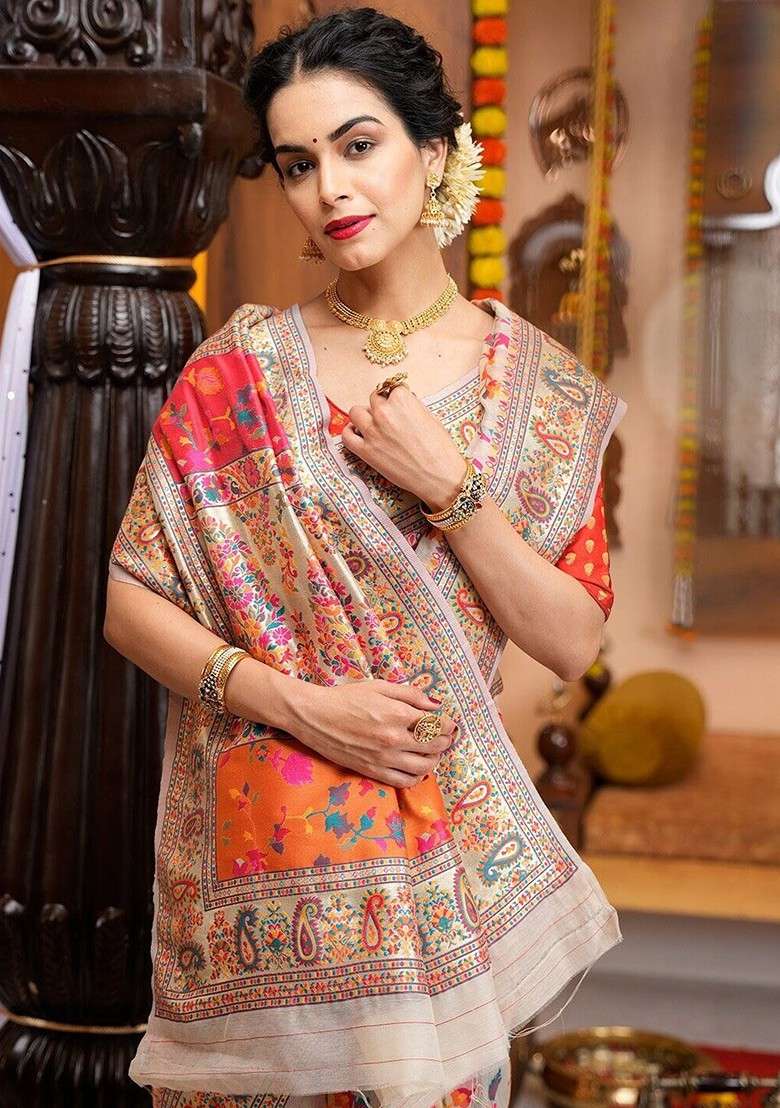 Cream Blended Jacquard Saree Set for Diwali | Wedding & Festive Wear - Indya