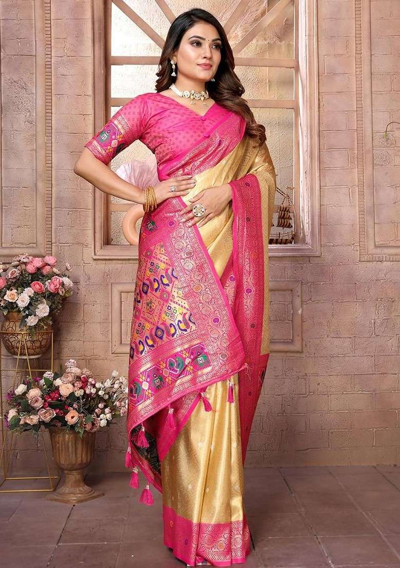 Beige Jacquard Blended Saree Set for Diwali and Festive Wear - Indya