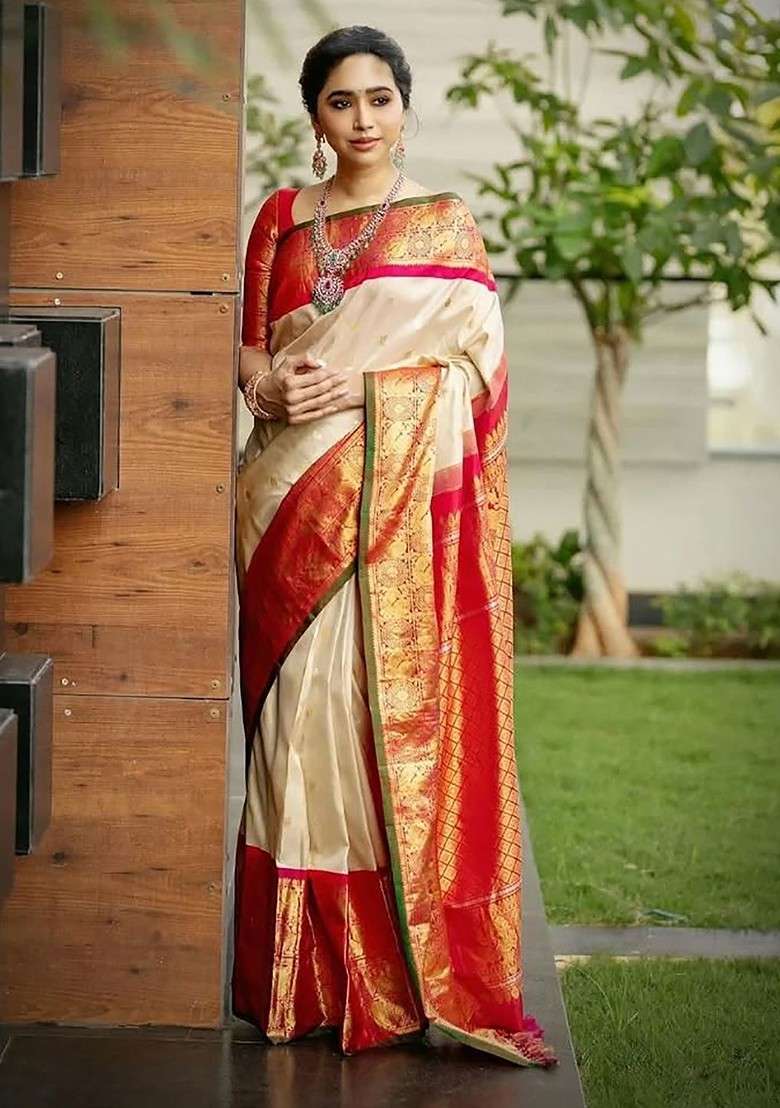 Off White Blended Saree Set with Embroidered for Diwali | Wedding & Festive Wear - Indya