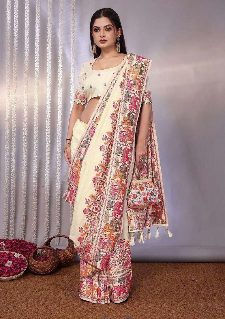 Off White Blended Saree Set with Embroidered for Diwali | Wedding & Festive Wear - Indya