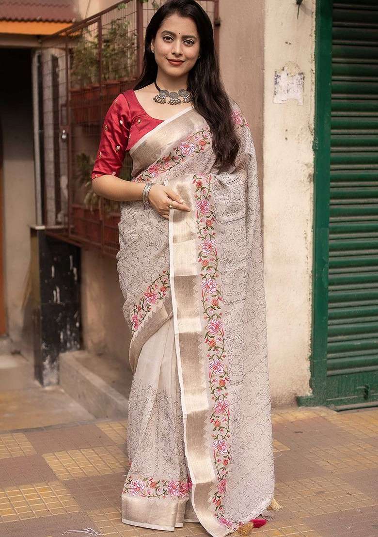Off White Blended Saree Set with Printed for Diwali | Wedding & Festive Wear - Indya