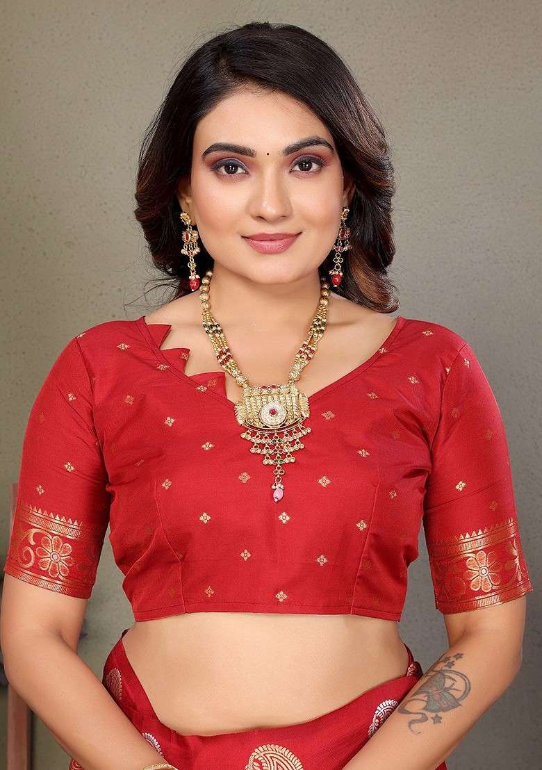 Peach Embroidered Blended Saree Set for Diwali and Festive Wear - Indya