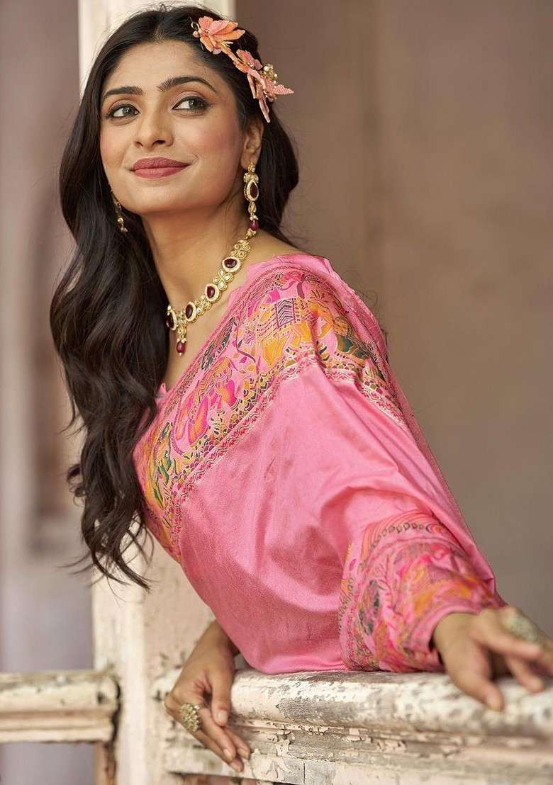 Pink Embellished Blended Saree Set for Diwali | Wedding & Festive Wear - Indya