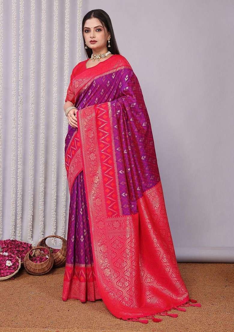 Purple Blended Jacquard Saree Set for Diwali | Wedding & Festive Wear - Indya