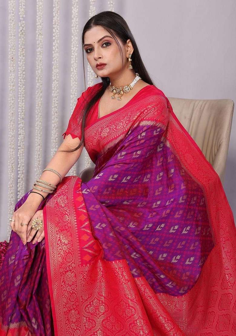 Purple Blended Jacquard Saree Set for Diwali | Wedding & Festive Wear - Indya