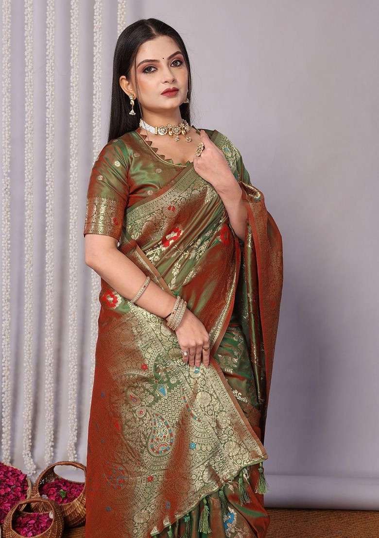 Green Blended Saree Set with Embroidered for Diwali | Wedding & Festive Wear - Indya