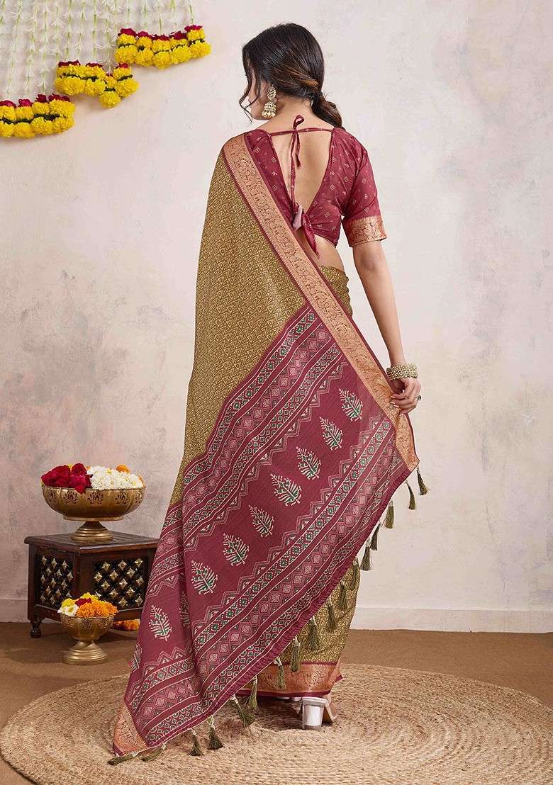 Gold Blended Saree Set with Embroidered for Diwali | Wedding & Festive Wear - Indya