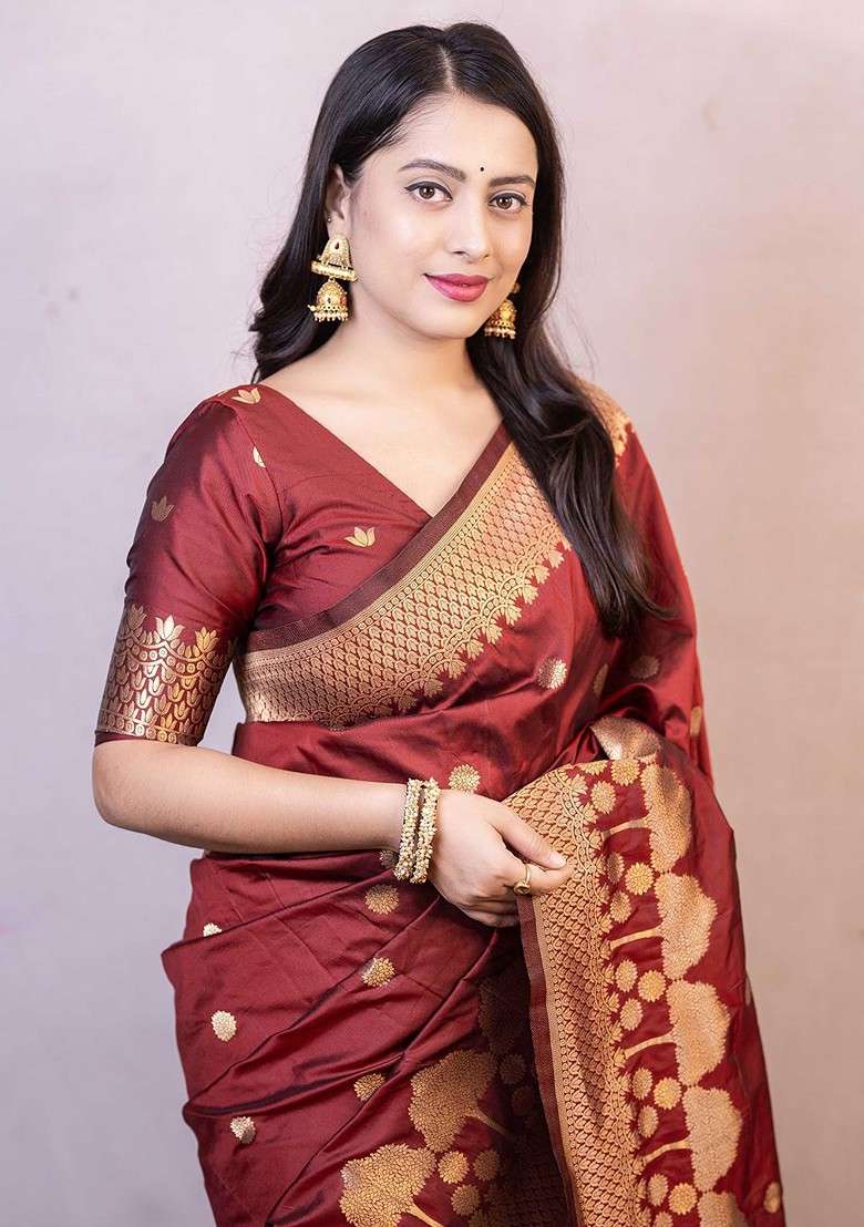 Maroon Jacquard Blended Saree Set for Diwali and Festive Wear - Indya
