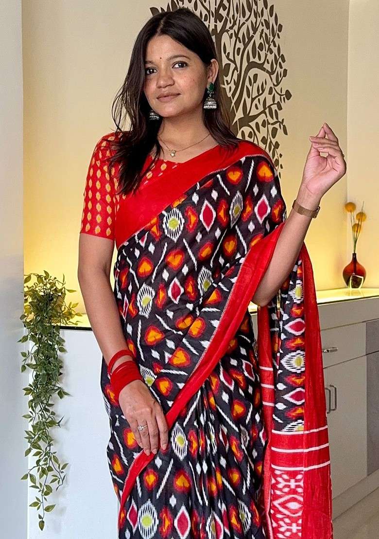 Black Printed Blended Saree Set for Diwali and Festive Wear - Indya