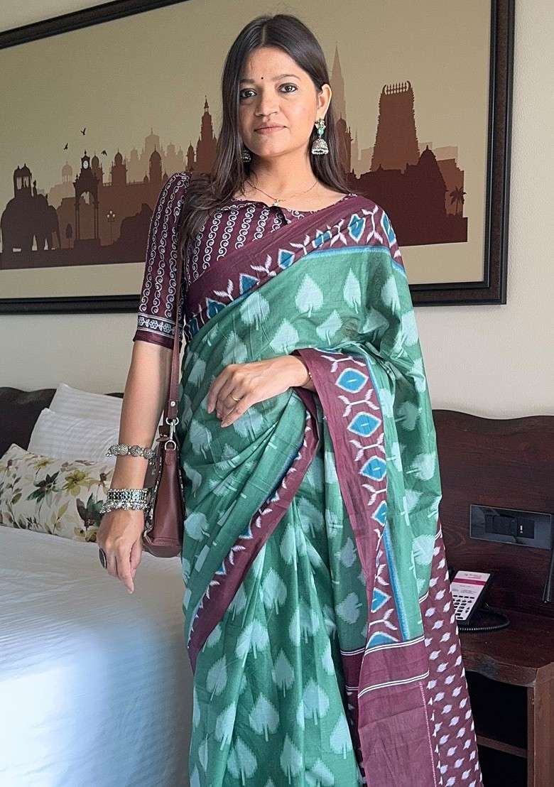 Sea Green Printed Blended Saree Set for Diwali and Festive Wear - Indya