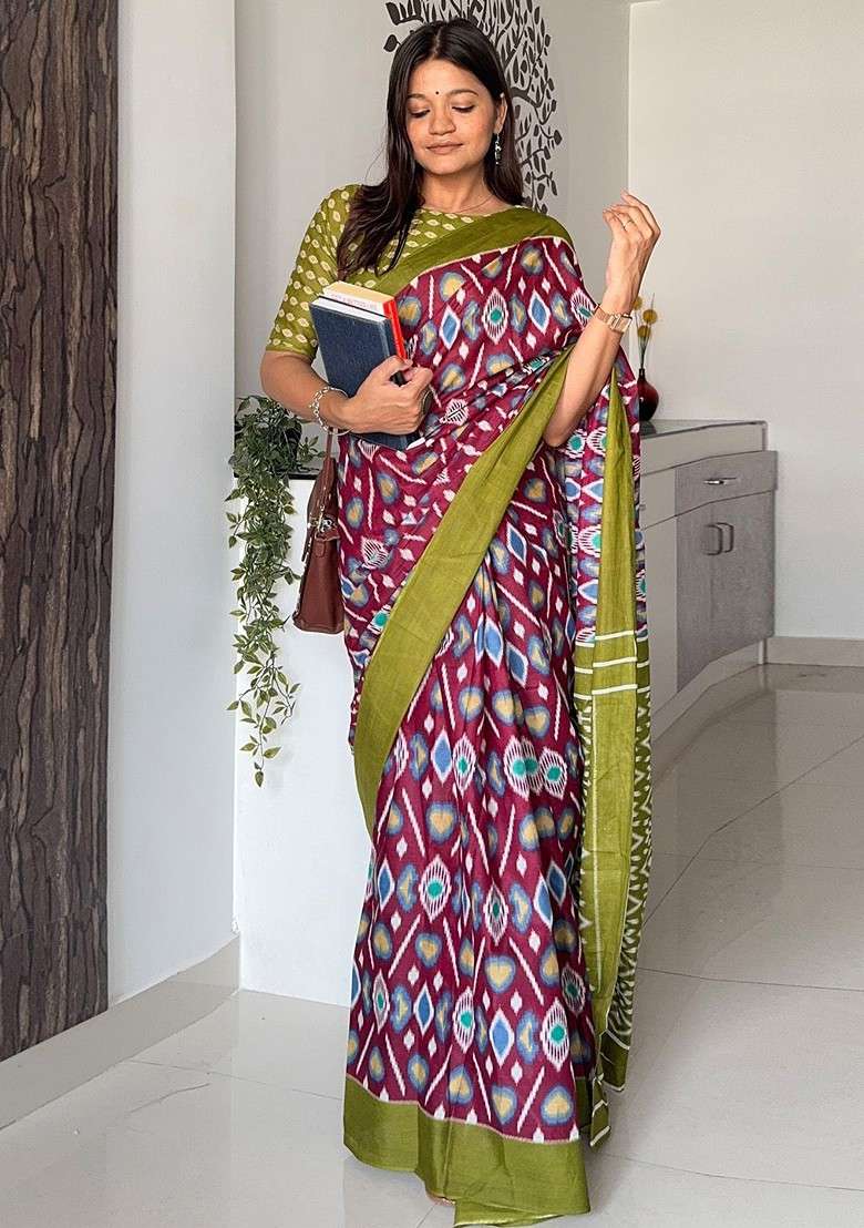 Magenta Blended Saree Set with Embroidered for Diwali | Wedding & Festive Wear - Indya