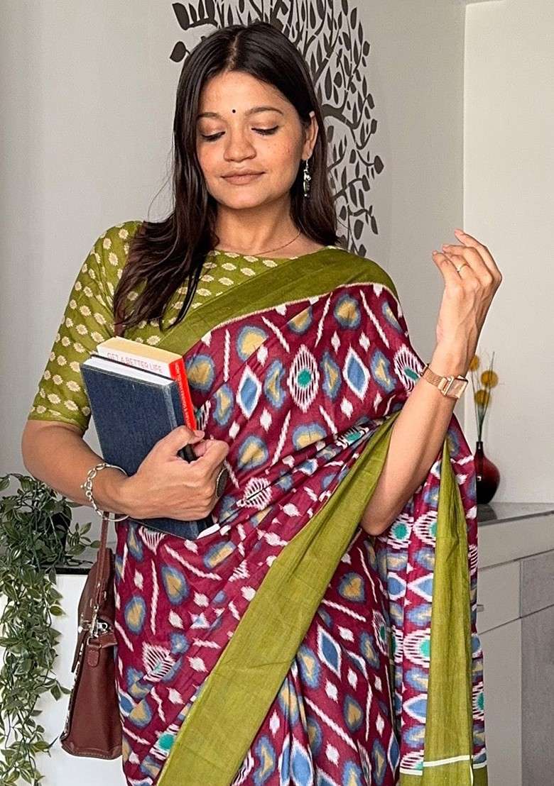 Magenta Blended Saree Set with Embroidered for Diwali | Wedding & Festive Wear - Indya
