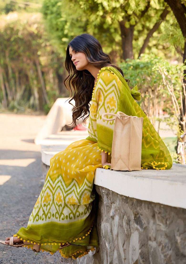 Yellow Printed Blended Saree Set - Indya