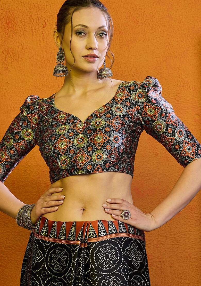 Black Printed Blended Saree Set for Diwali and Festive Wear - Indya