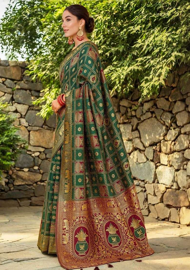 Green Embroidered Blended Saree Set - Indya