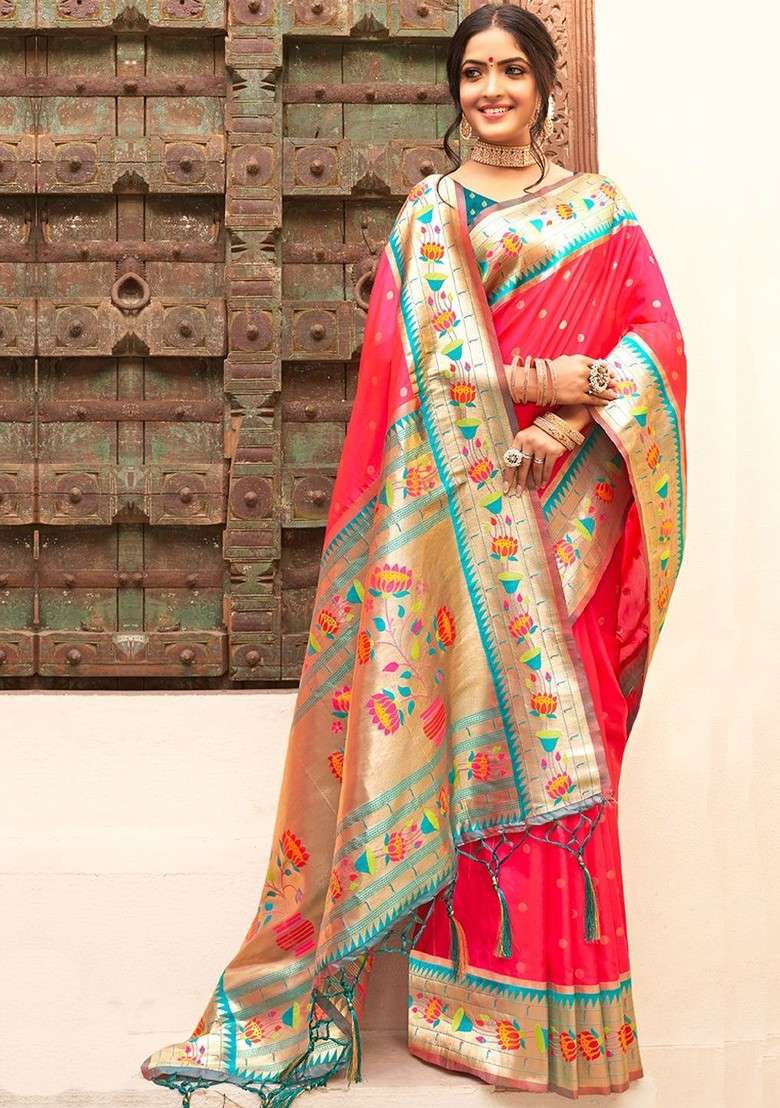 Pink Blended Jacquard Saree Set for Diwali | Wedding & Festive Wear - Indya