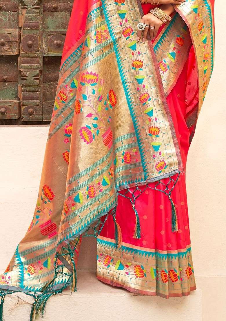 Pink Blended Jacquard Saree Set for Diwali | Wedding & Festive Wear - Indya